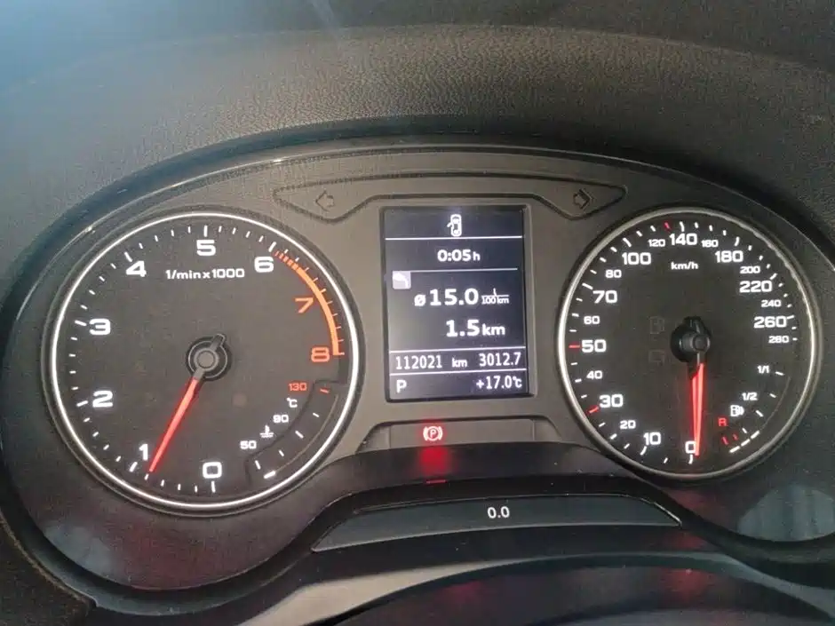 Audi A3 2014 Sportback 35 TFSI Automatic Comfort фото 9