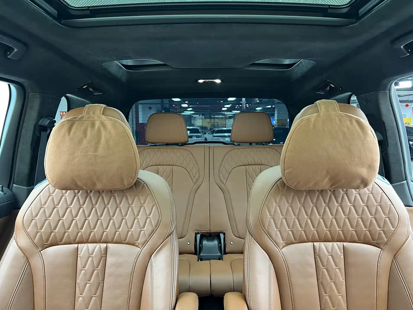 BMW X7 2023 xDrive40i Exclusive M Sport Package фото 11