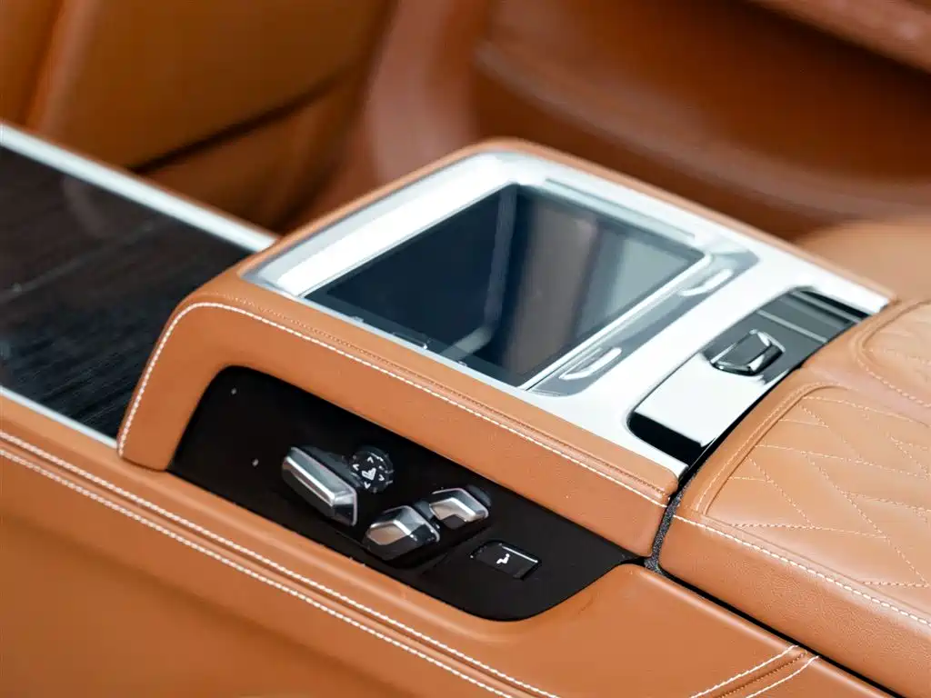 BMW 7 Series 2019 Facelift M760Li xDrive V12 Sport Package фото 14