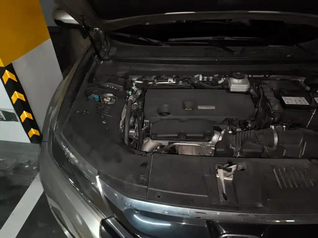 Фото 22 - Honda UR-V