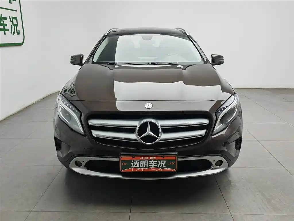 Mercedes-Benz GLA 2015 GLA 220 4MATIC Fashion Edition фото 3