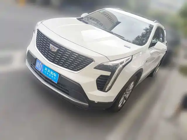 Cadillac XT4 2018 28T FWD Leading Edition — фото 1