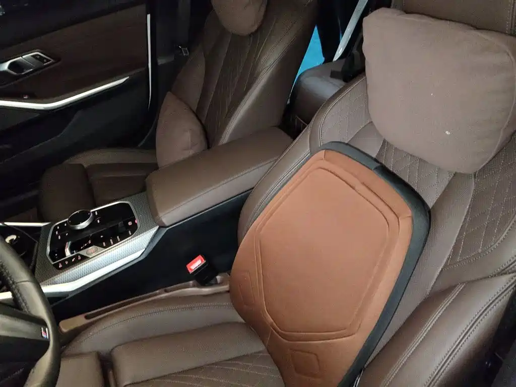 BMW 3 Series 2023 325Li M Sport Black Night Package фото 11