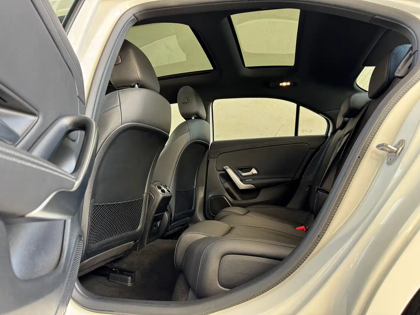 Mercedes-Benz A-Class 2023 A 180 L фото 7