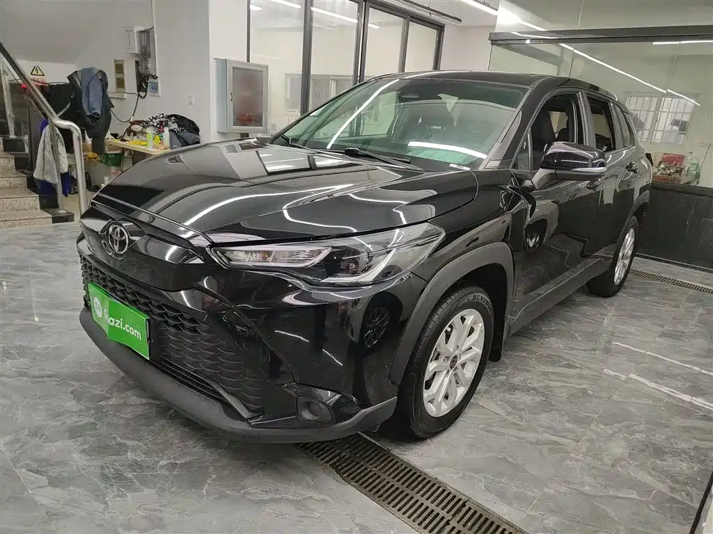 Toyota Frontlander 2023 2.0L CVT Leading Edition фото 2