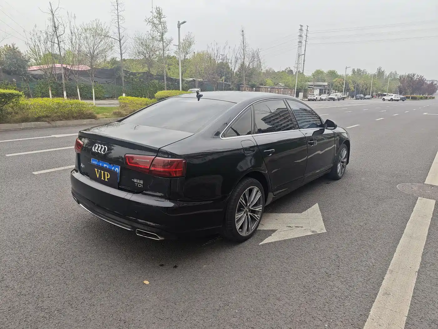 Фото 6 - Audi A6L