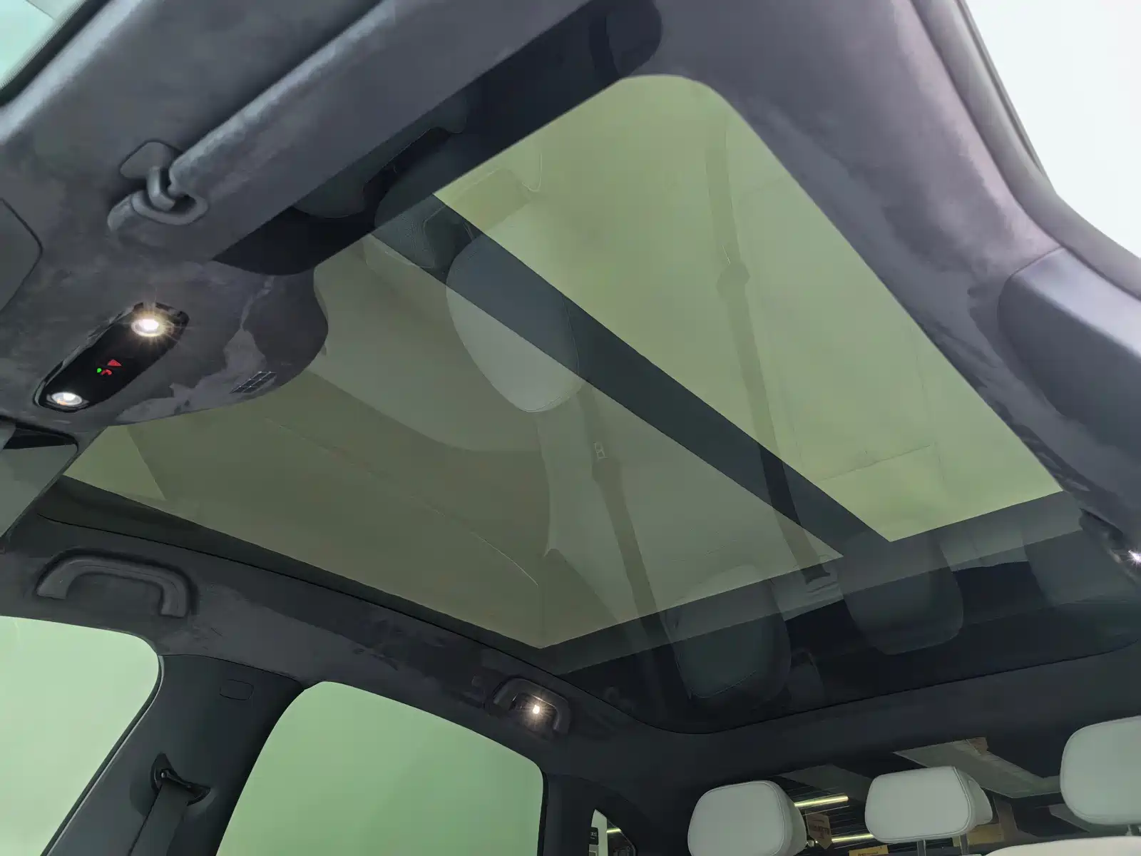 Фото 23 - Geely Galaxy Galaxy E8