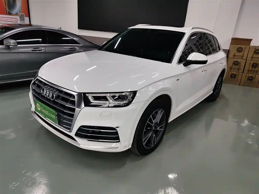 Audi Q5L 2020 40 TFSI Prestige Fashion