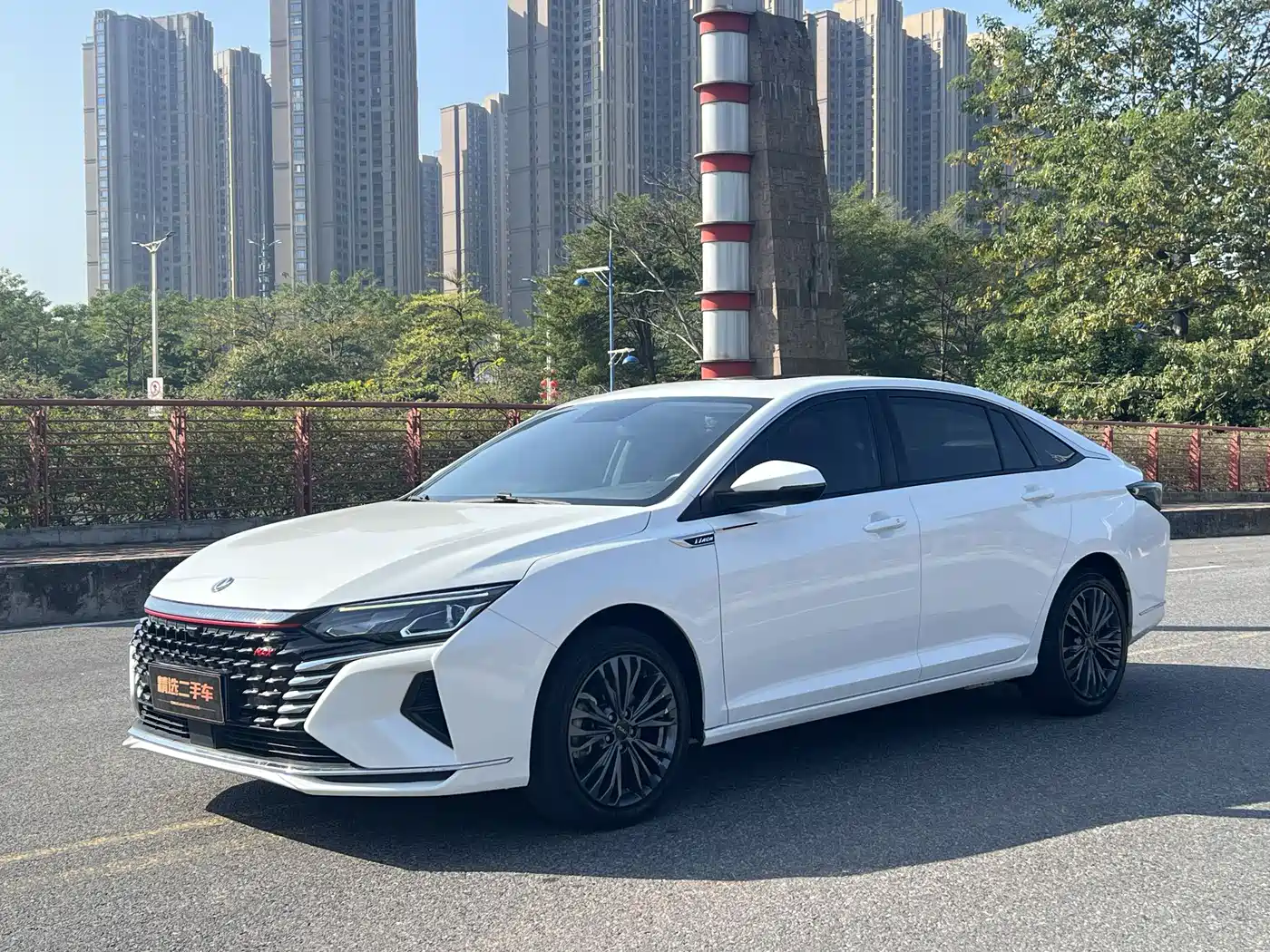 DONGFENG YI HYUN MAX