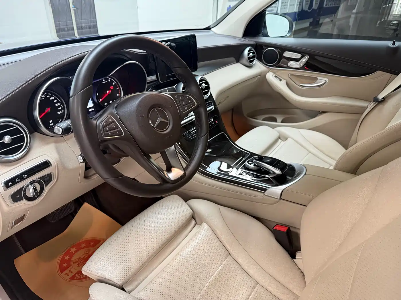 Mercedes-Benz GLC 2016 GLC 260 4MATIC Luxury фото 33