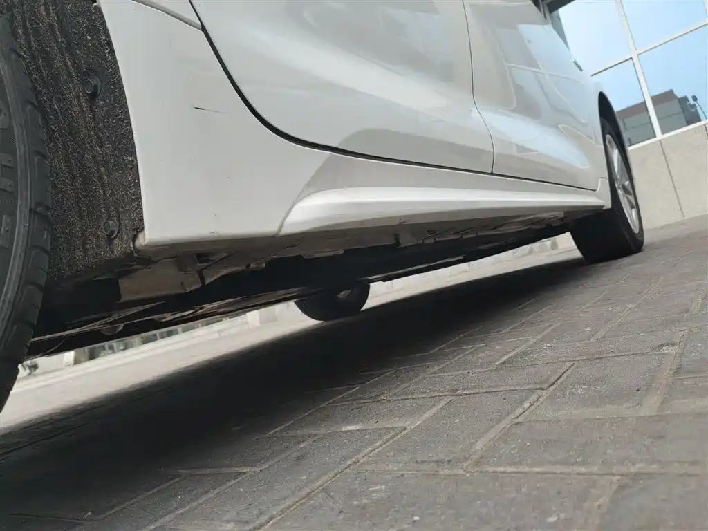 Toyota Levin 2022 Dual Engine 1.8H E-CVT Luxury Edition фото 18