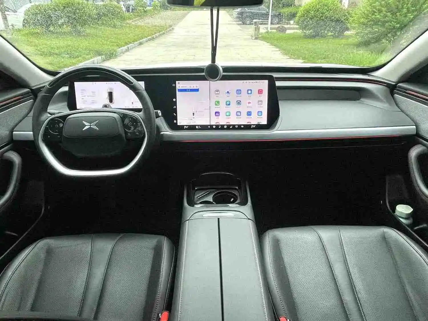 Photo 6 - XPeng P7