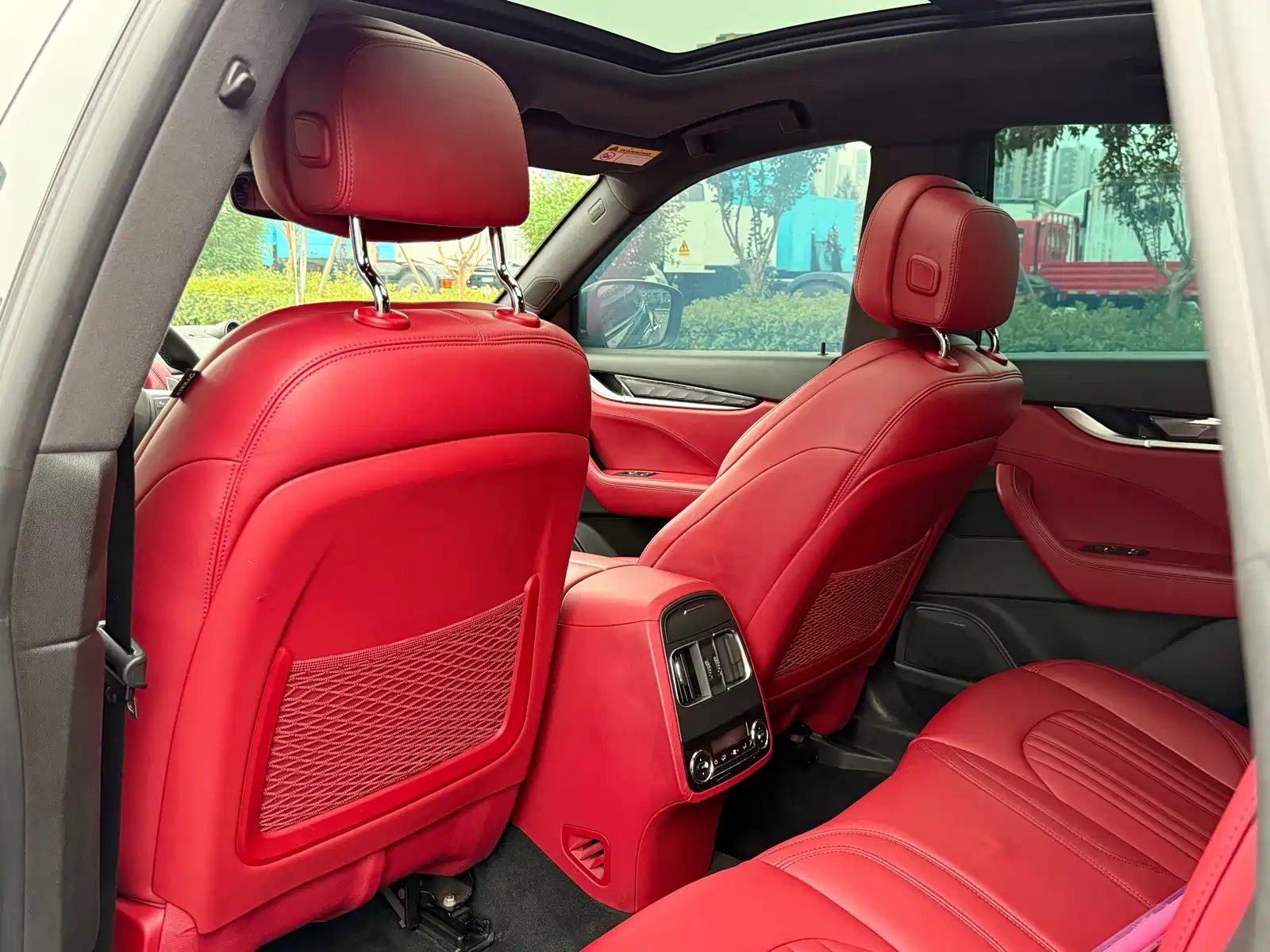 صورة 13 - Maserati Levante