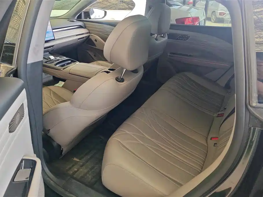Geely Galaxy Galaxy Xingyao 8 2025 130km EM-P Starship Edition фото 11