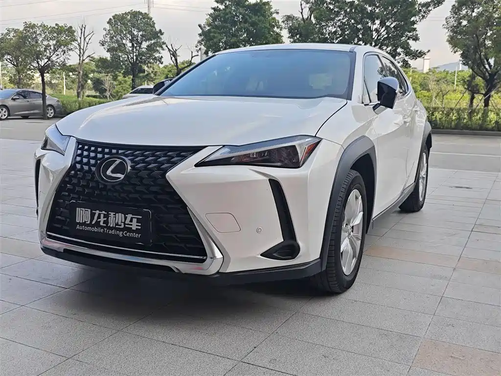 Photo 1 - Lexus UX