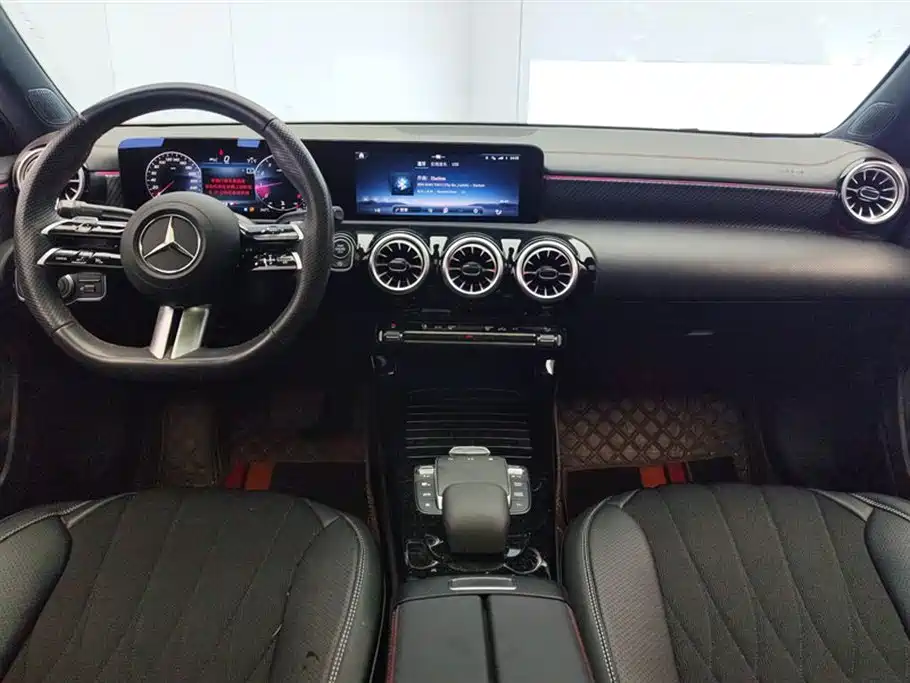 Mercedes-Benz A-Class 2023 A 200 L Fashion фото 12