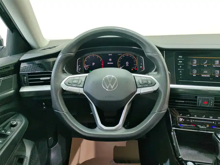 Volkswagen Passat 2022 330TSI Starlight Elite Edition фото 15