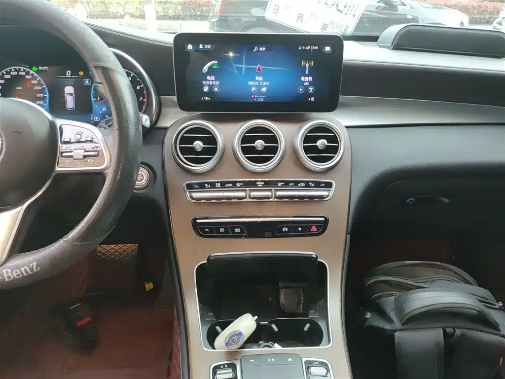 Mercedes-Benz GLC 2022 Model GLC 260 L 4MATIC Luxury Edition фото 9
