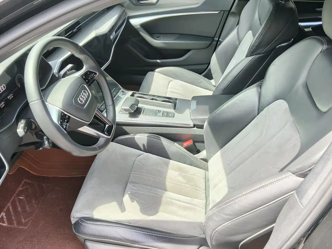 Audi A6L 2021 45 TFSI Exclusive Sport фото 8