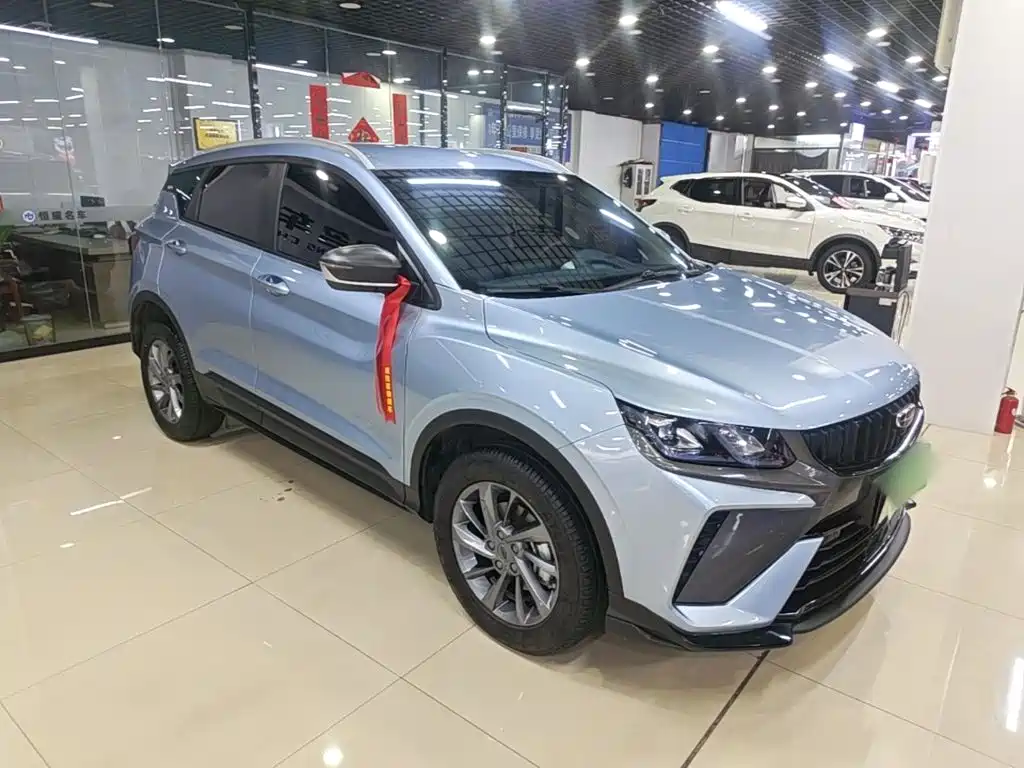 Фото 4 - Geely Coolray