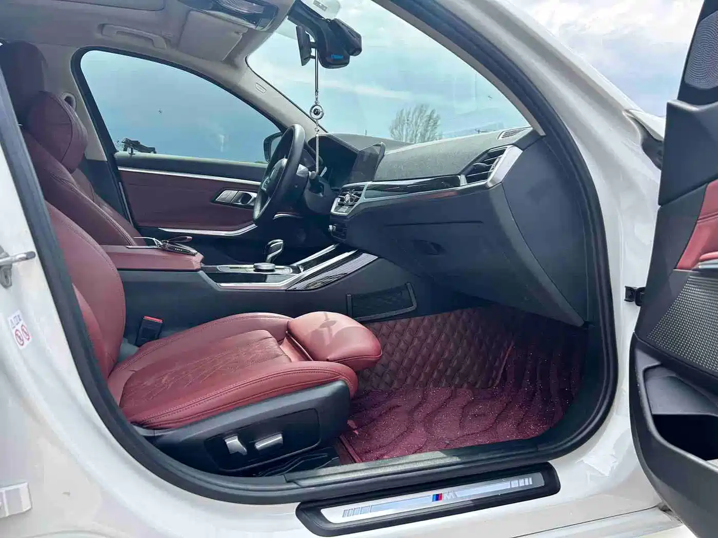 BMW 3 Series 2022 320Li M Sport Package фото 14