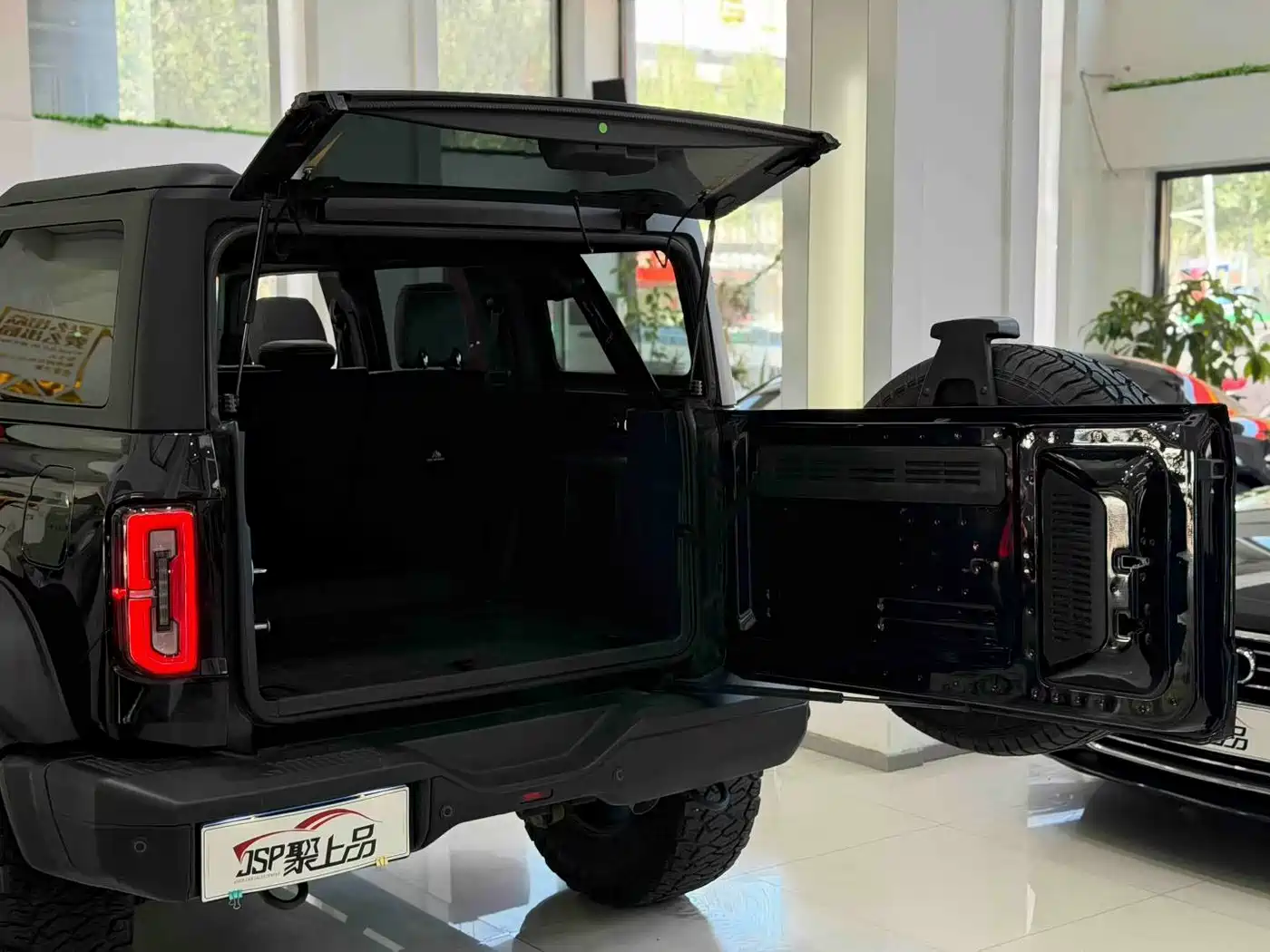Ford Bronco 2025 2024 2.3T Black Diamond Big Foot Off-Road Edition