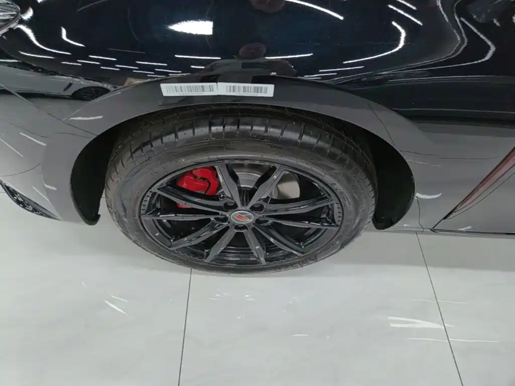 Hongqi H5 2026 2025 2.0T Automatic Mystic Shadow 2 Million Edition