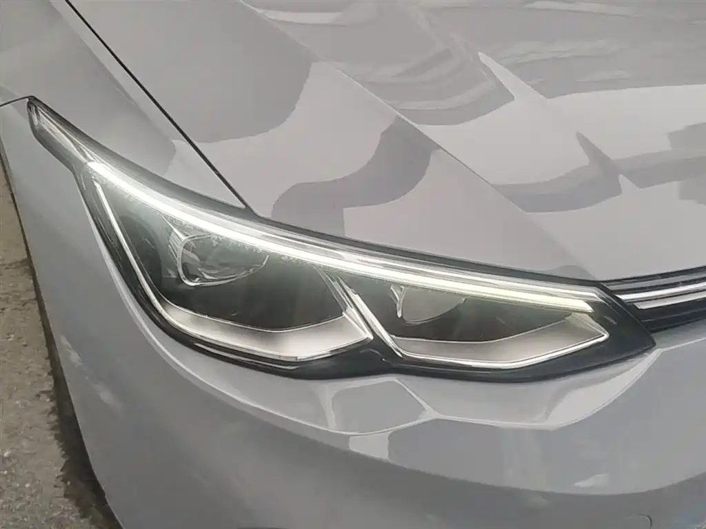 Volkswagen Golf 2023 Facelift 280TSI DSG Pro фото 13