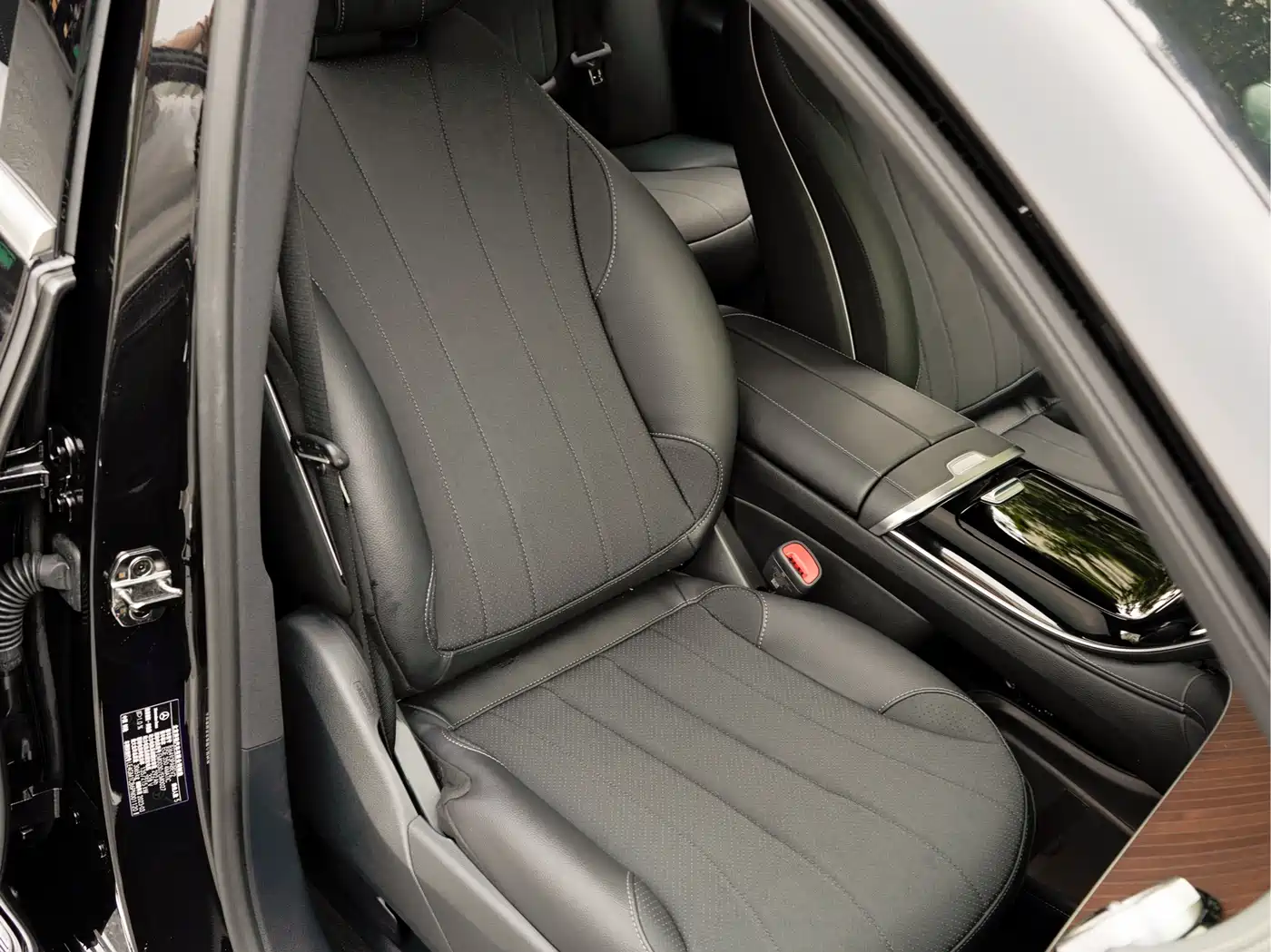 Mercedes-Benz EQE SUV 2023 350 4MATIC Luxury Edition фото 15