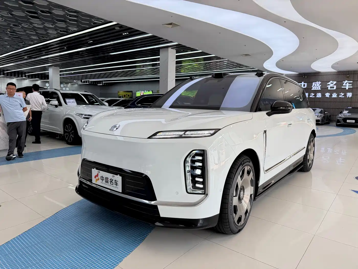 Nio ES9