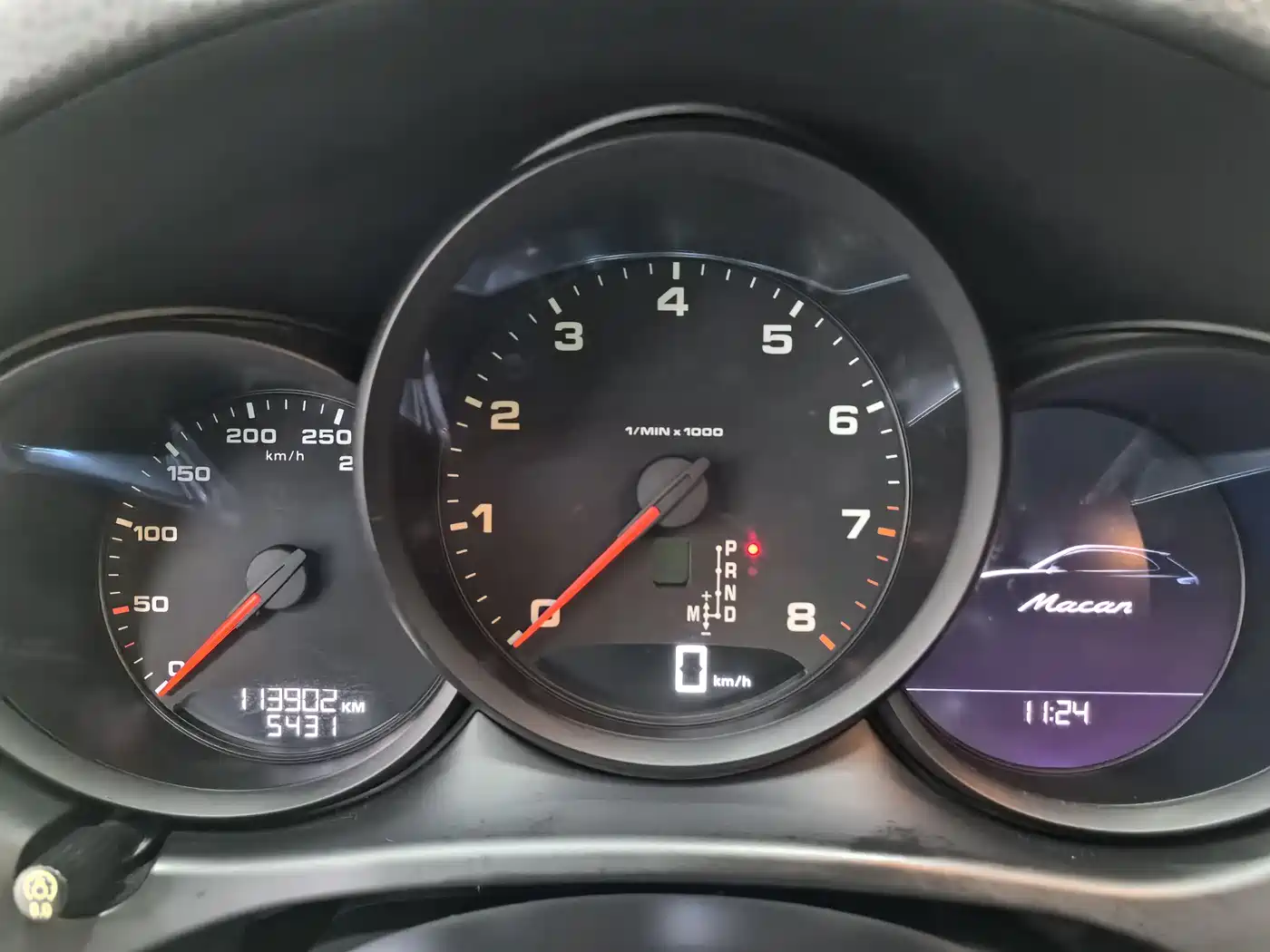 Porsche Macan 2018 Macan 2.0T фото 11