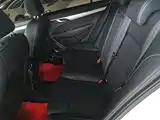 Фото 17 - Geely Emgrand