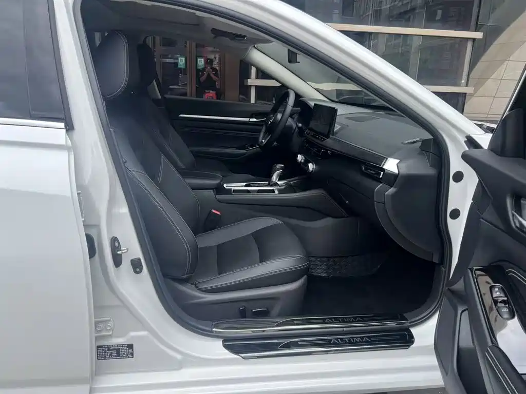 Photo 14 - Nissan Teana