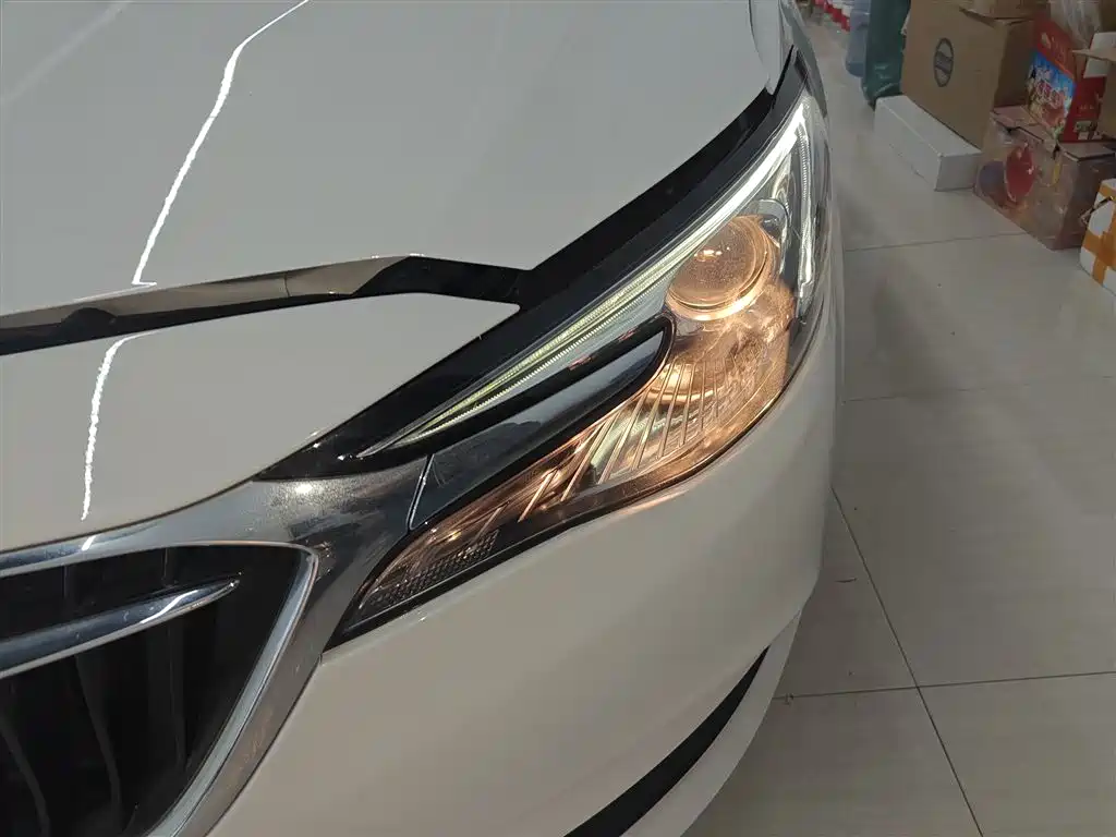 Buick Excelle 2019 15T DCT Progressive Type China VI фото 24