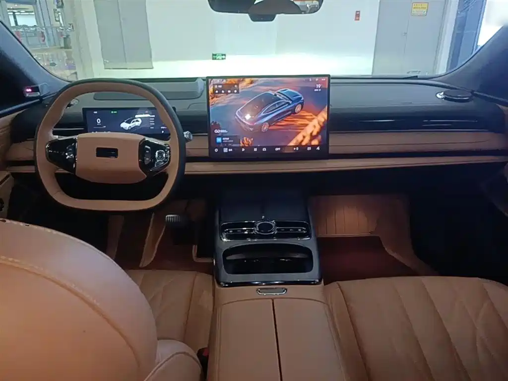 Geely Galaxy Galaxy Xingyao 8 2025 130km EM-P Starship Edition фото 10