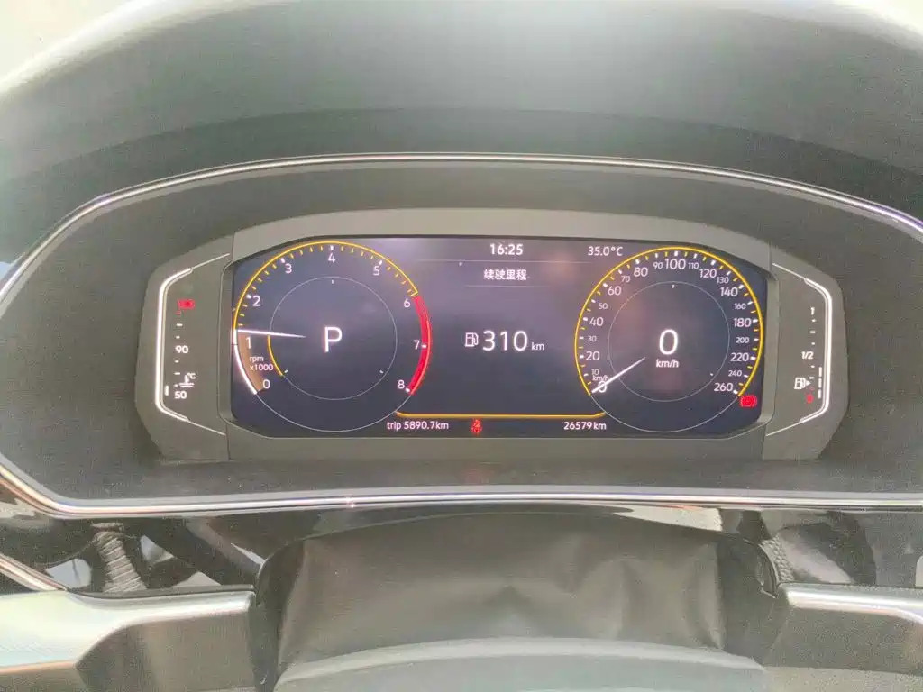Фото 4 - Volkswagen Passat