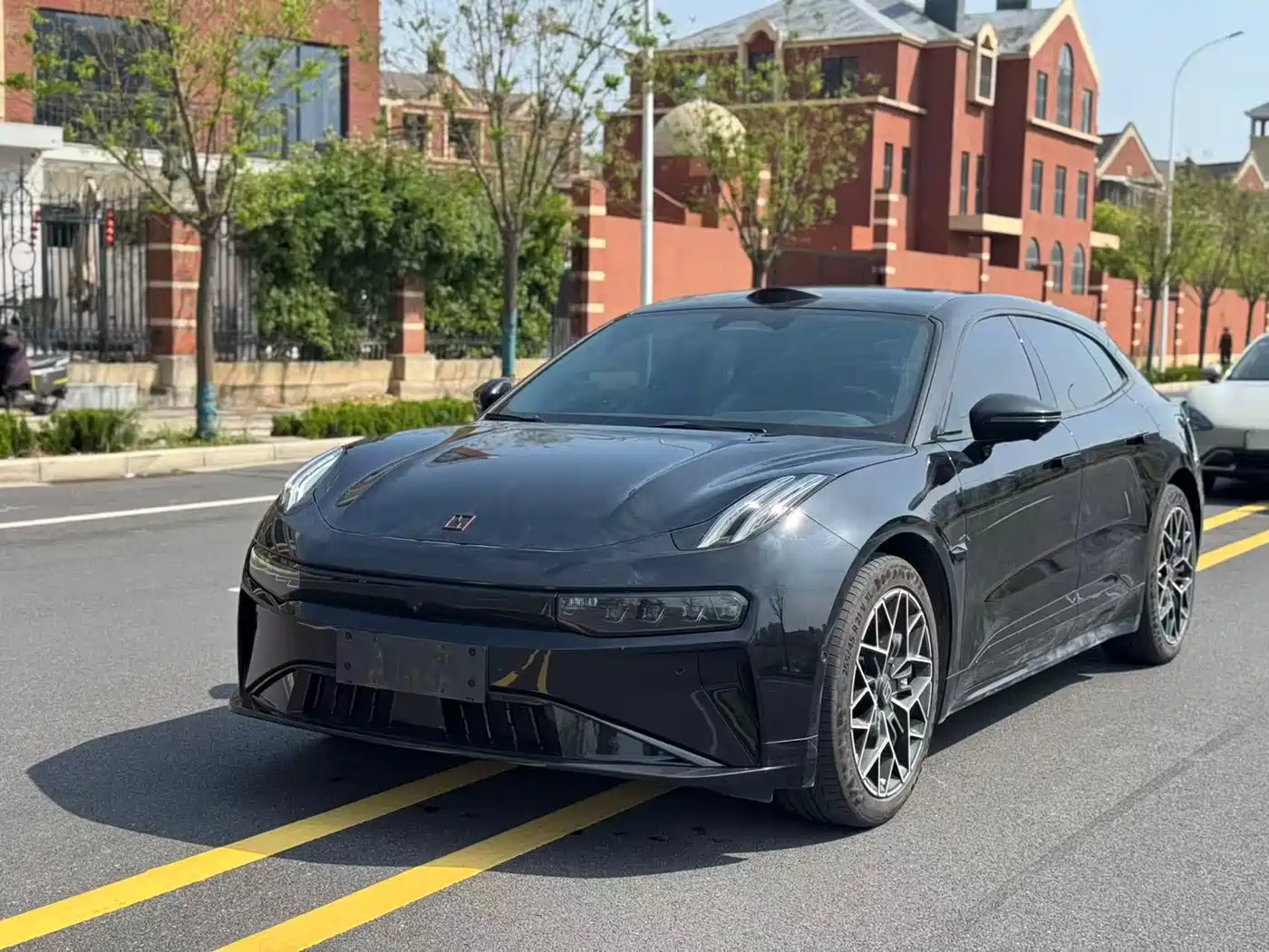 ZEEKR EXTREME KRYPTON 001