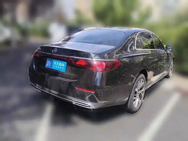Mercedes-Benz E-Class 2024 E 300 L Fashion — фото 5