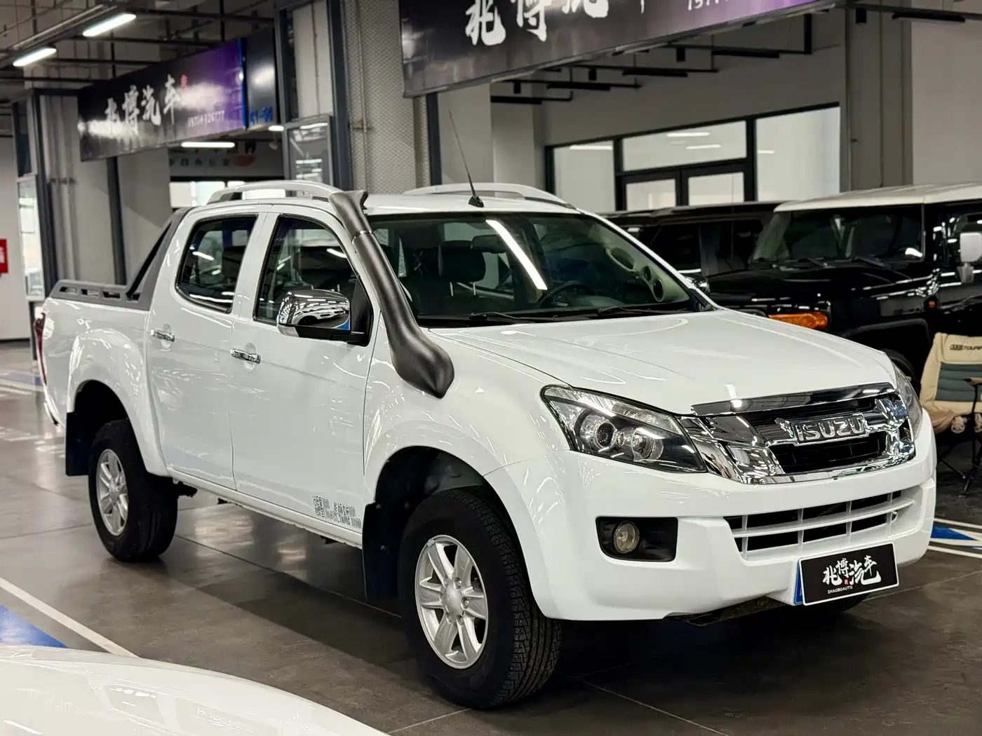 Фото 3 - Isuzu D-MAX