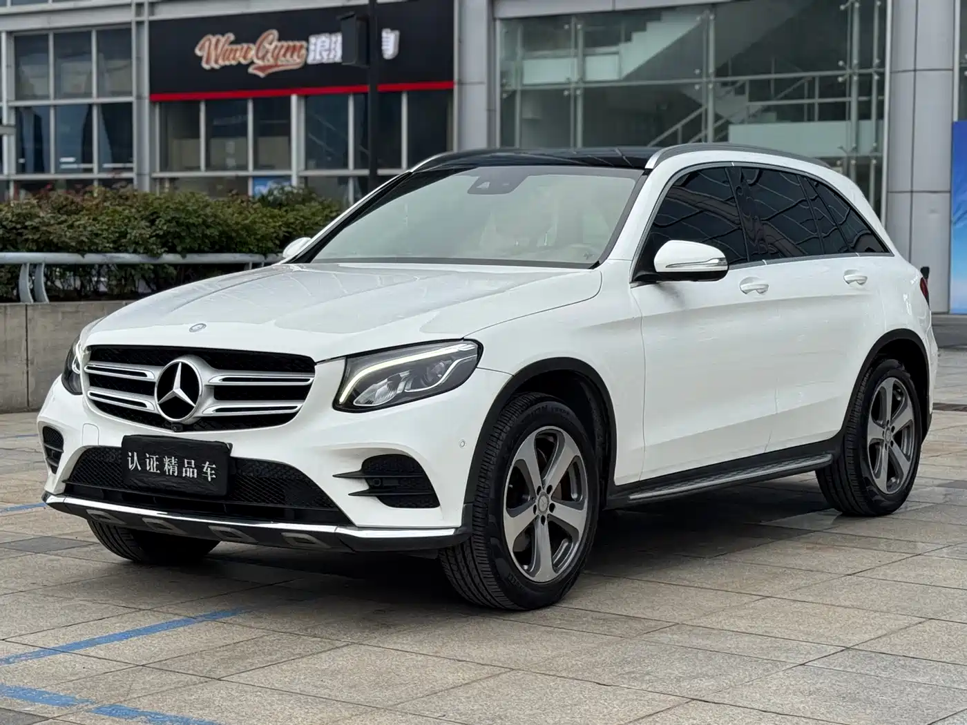 Mercedes-Benz GLC 2017 GLC 260 4MATIC Luxury