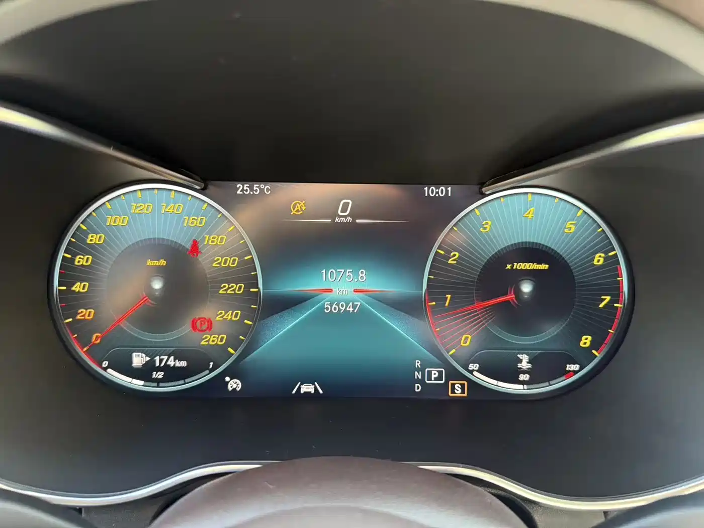 Mercedes-Benz GLC 2021 GLC 300 L 4MATIC Sporty фото 8