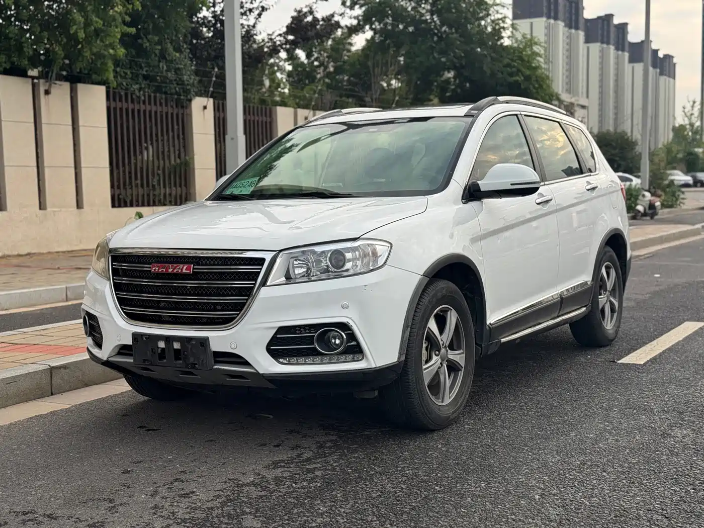 Photo 3 - Haval H6