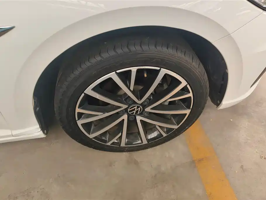 Volkswagen Lavida 2019 280TSI DSG Luxury Edition China VI фото 6