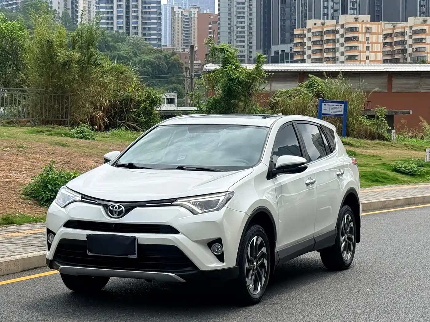 Toyota RAV4 Rongfang 2016 2.5L Automatic 4WD Elite