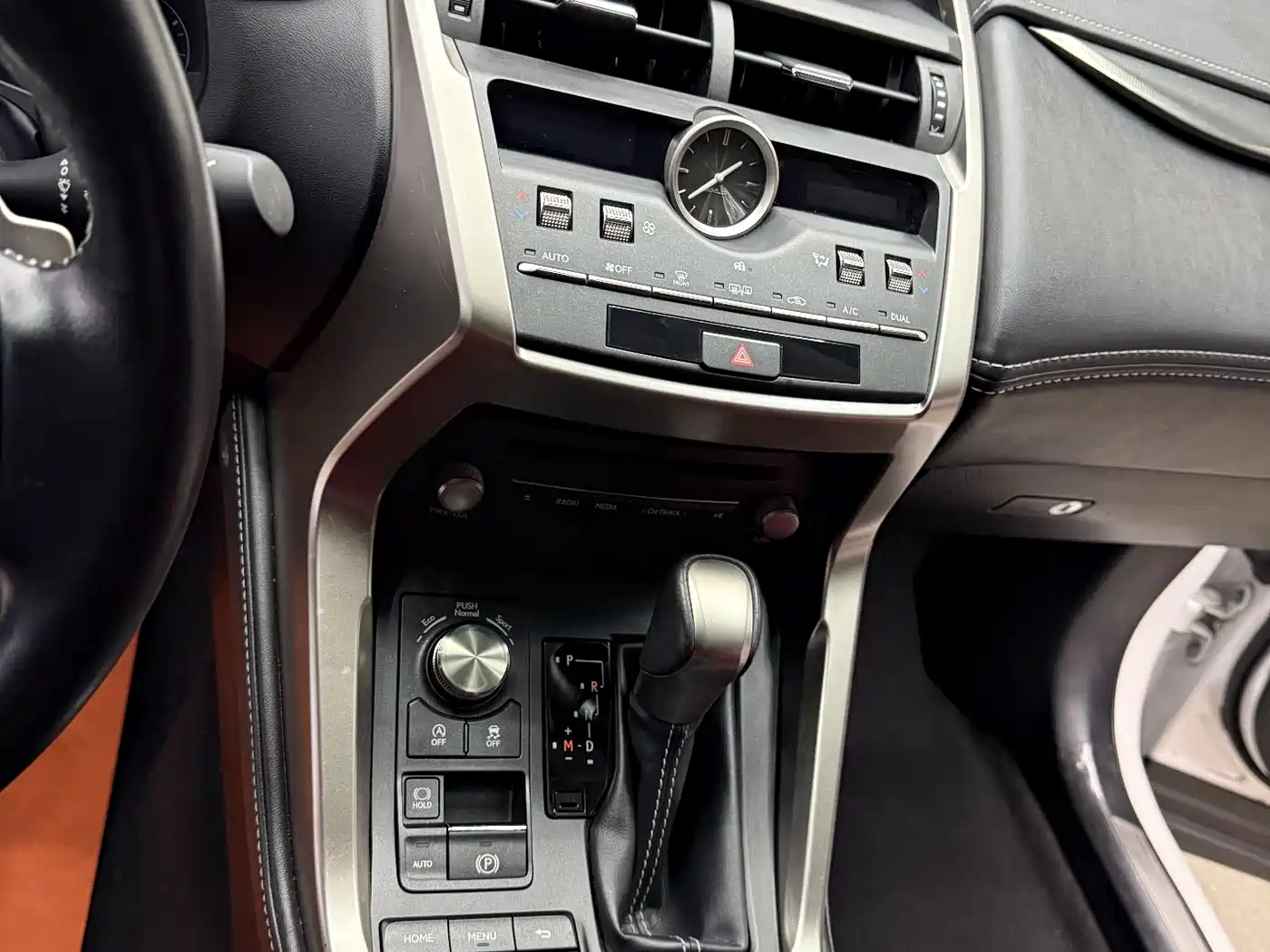 Lexus NX 2018 Model 200 FWD Fengxing Edition China V фото 15