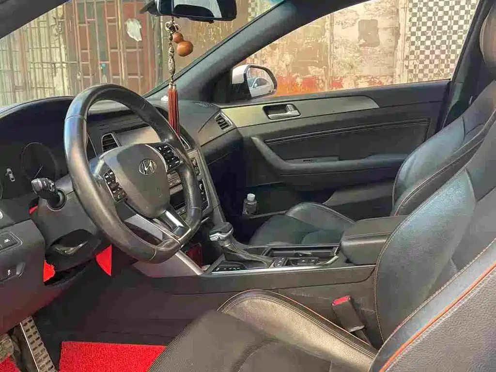 Hyundai Sonata 2015 1.6T DLX Premium фото 9