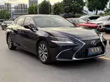 Фото 3 - Lexus ES