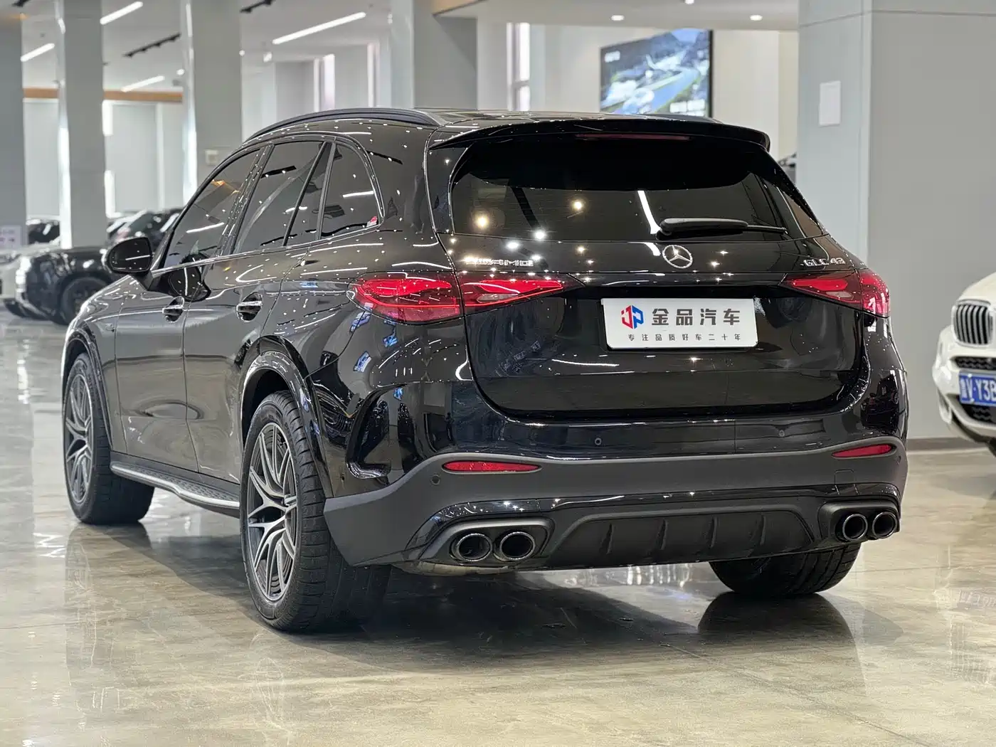 MERCEDES-BENZ GLC AMG
