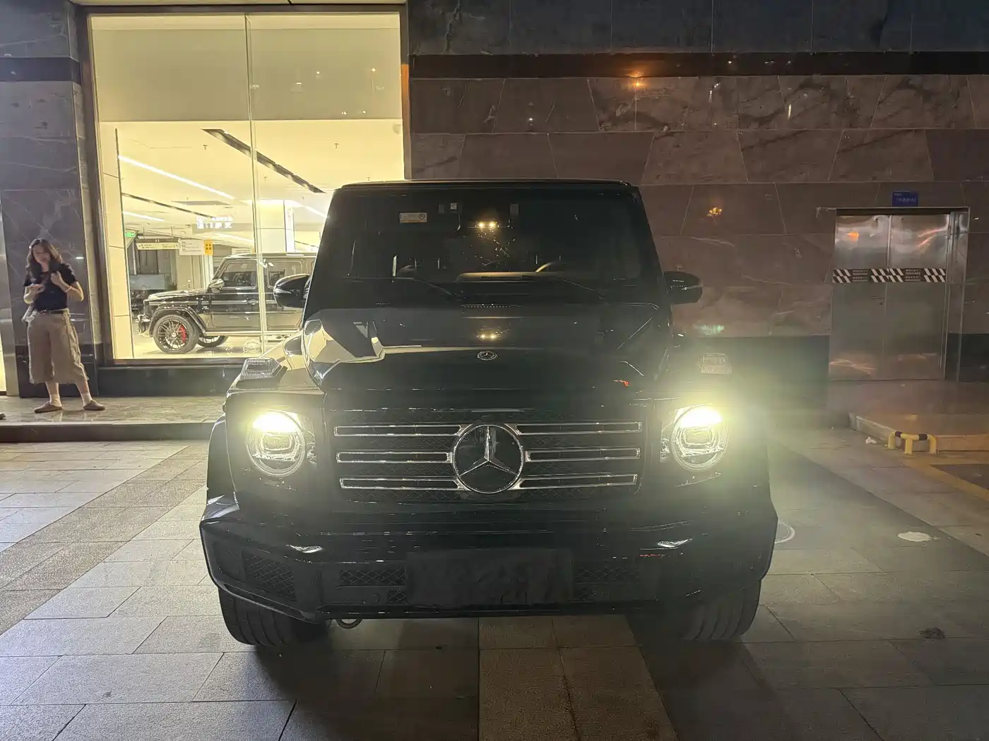 Mercedes-Benz G-Class 2023 G 350