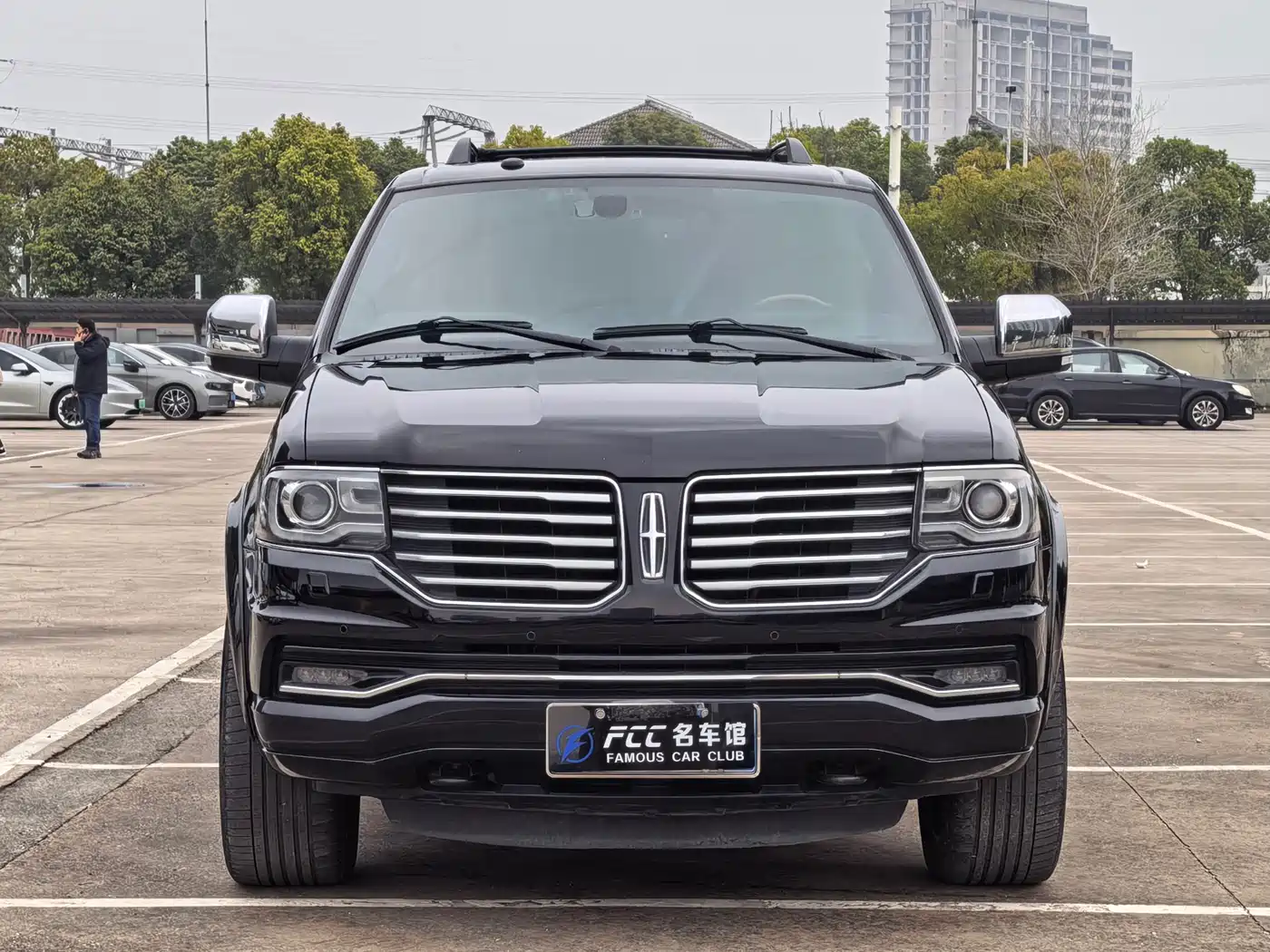 LINCOLN NAVIGATOR